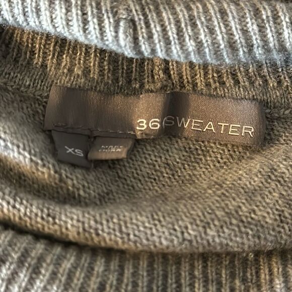 360 Sweater Women’s Grey Turtleneck Asymmetrical Sweater - Picture 6 of 7